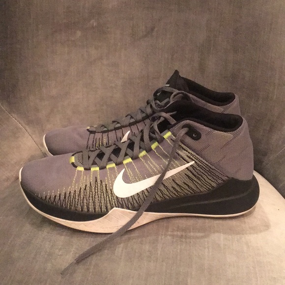 Nike Other - NIKE ZOOM ASCENTION MIDSNEAKER MEN BLACK/GREEN 8.5